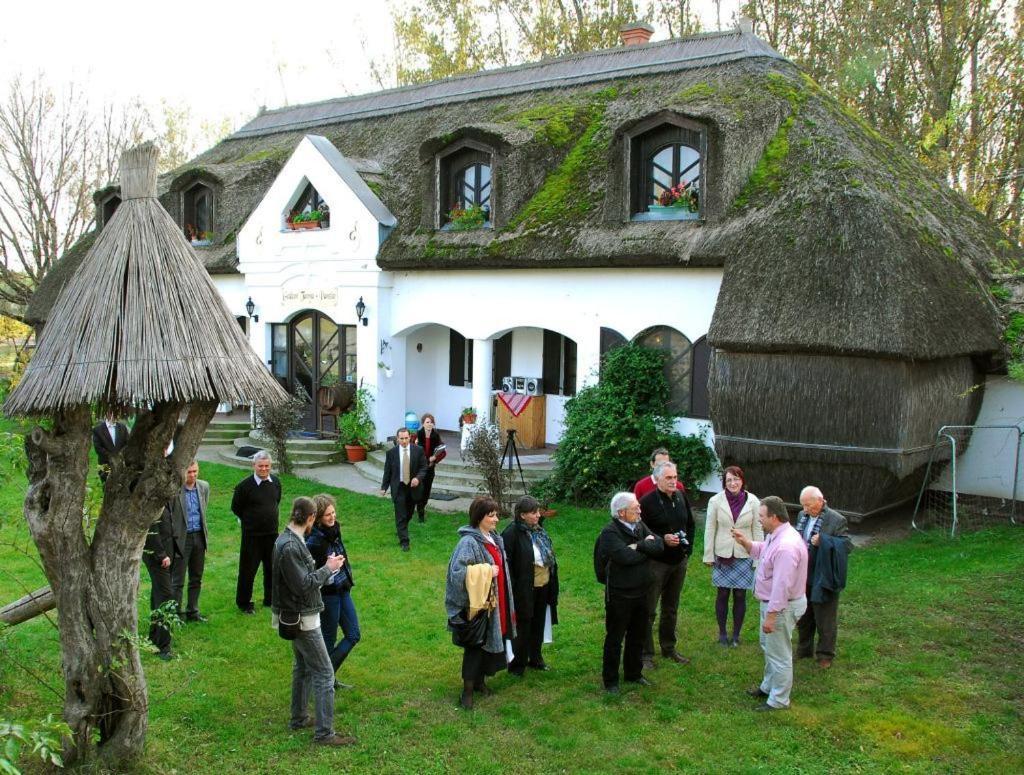 Gedeon Tanya Panzio Guest House Jakabszállás Екстериор снимка